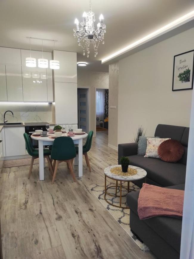 Sun River Apartament Iława エクステリア 写真